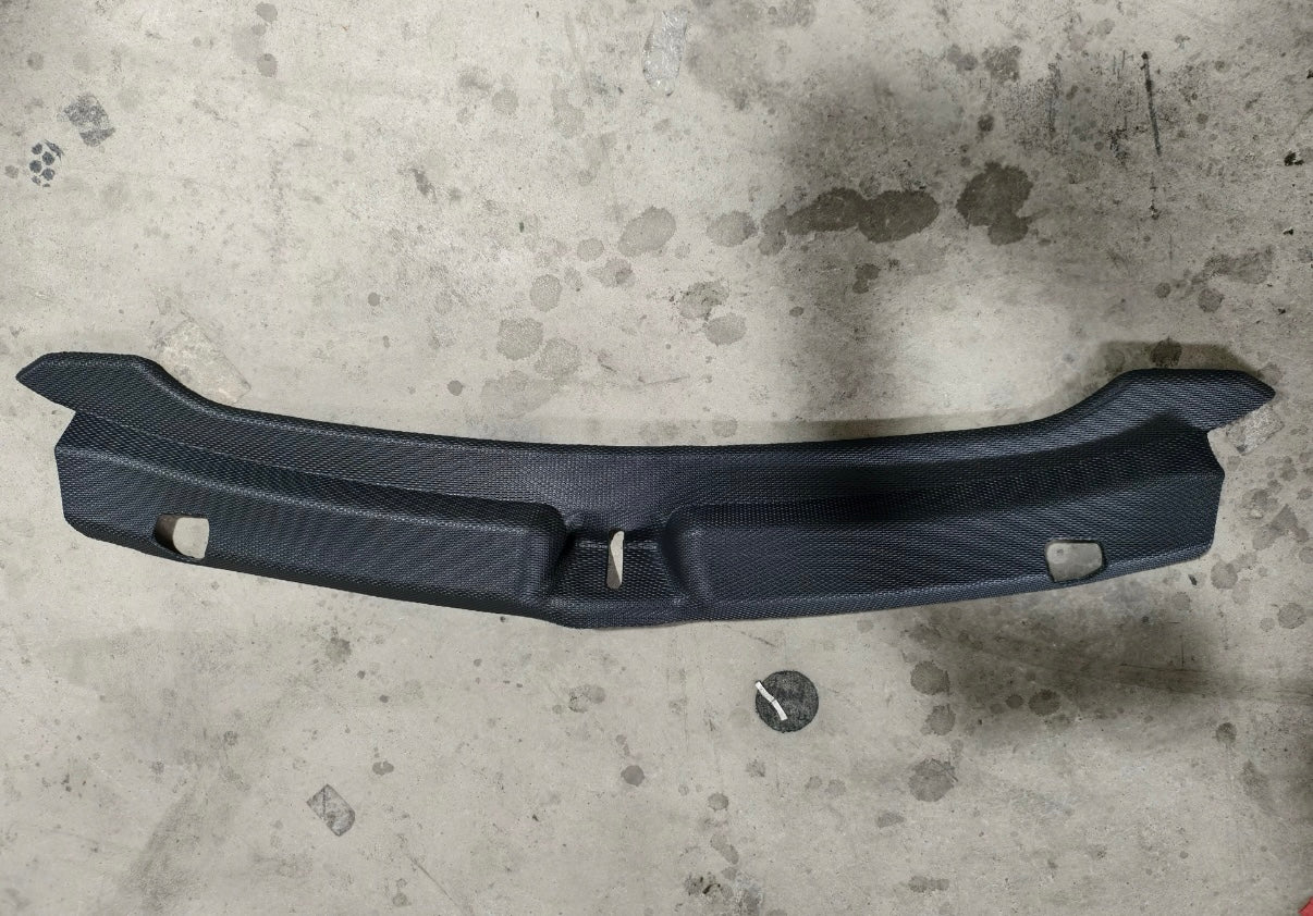 Model Y Juniper 2025 - Beskyttelselist til baggasjen