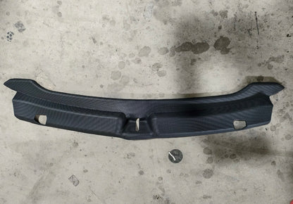 Model Y Juniper 2025 - Beskyttelselist til baggasjen